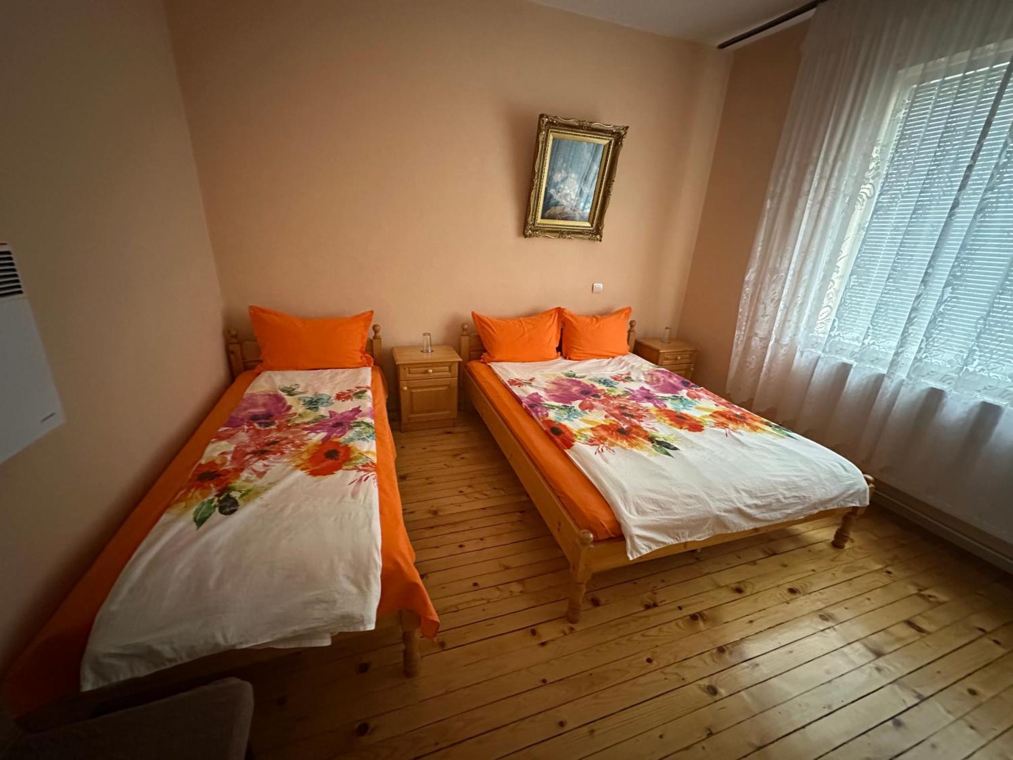 Velkovski Guest House Chisaria Zewnętrze zdjęcie